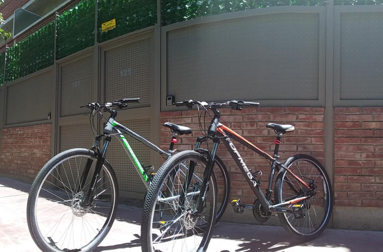 Loft, Bikes & Optic Fibre Wifi By Bar St And Park Apartment